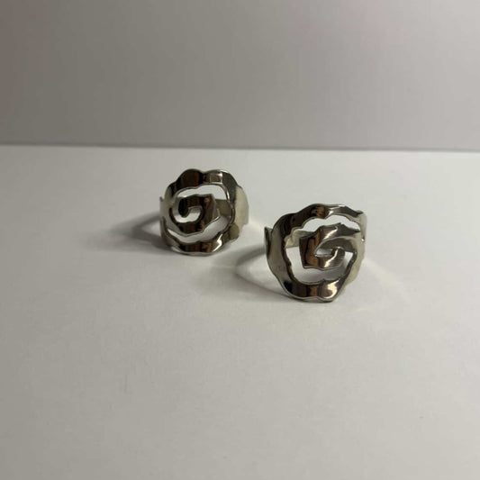 The Spiral Napkin Holder